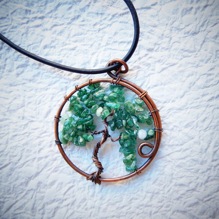 GREEN LEAVES TREE of LIFE