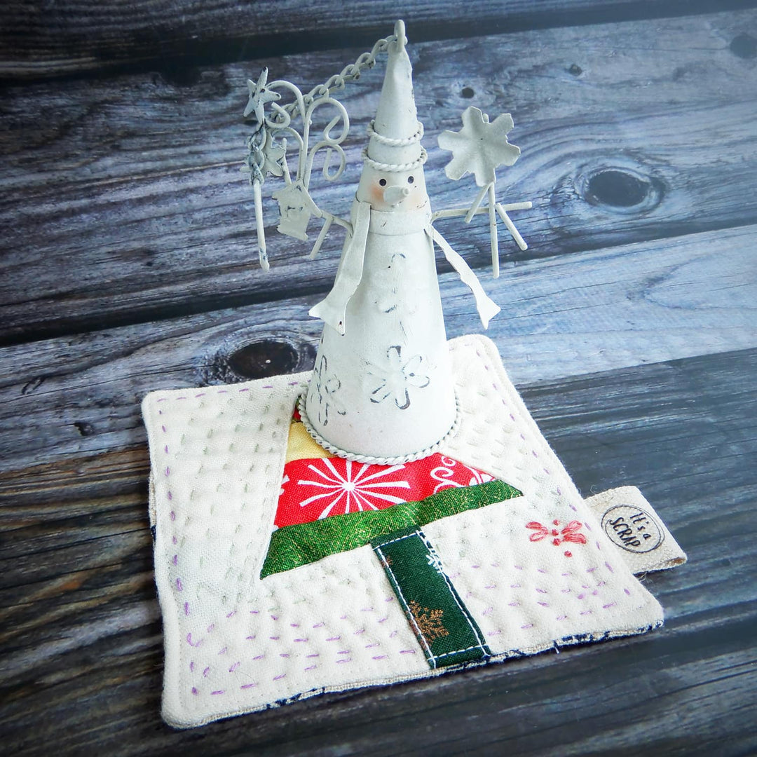 CHRISTMAS TREE COASTERS