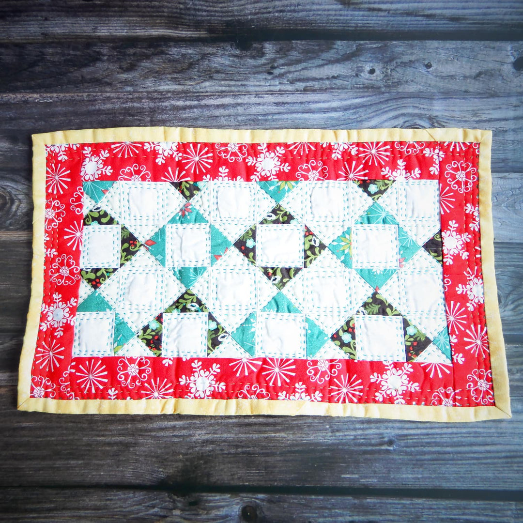 MODERN HANDMADE CHRISTMAS STAR TABLE TOPPER