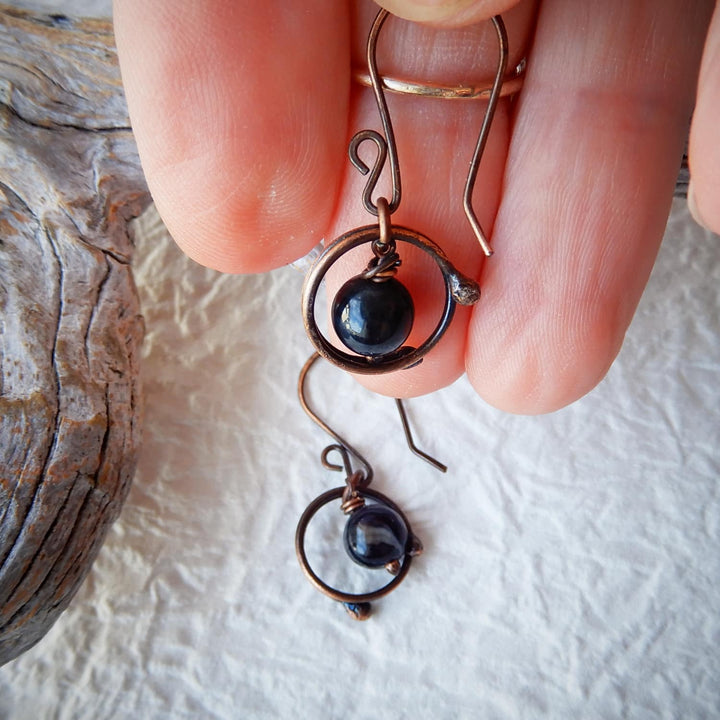 BLACK AGATE HOOP DANGLE EARRINGS