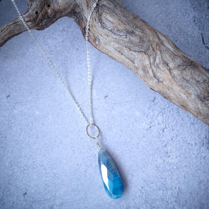 SIMPLE BLUE MOONSTONE NECKLACE