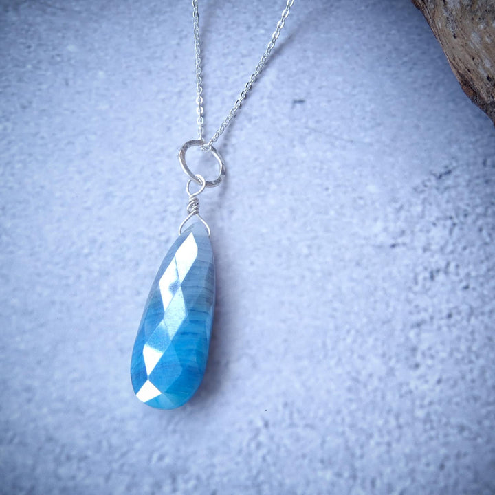 SIMPLE BLUE MOONSTONE NECKLACE