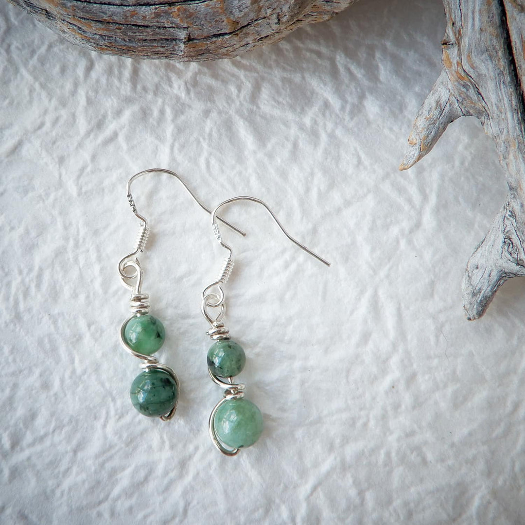 SILVER EMERALD EARRINGS