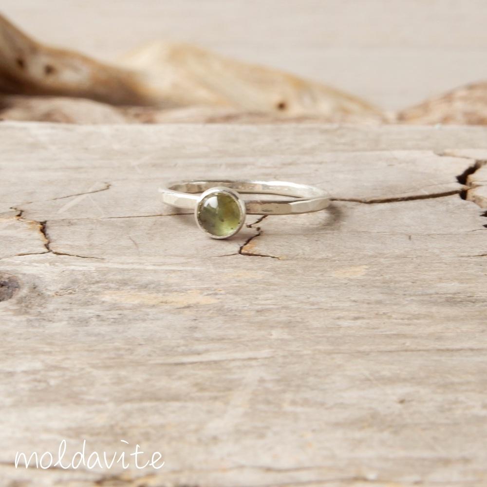 peridot silver stacking ring