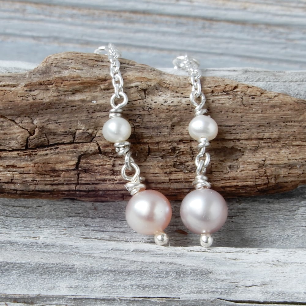 SILVER PEARL DANGLE EARRINGS